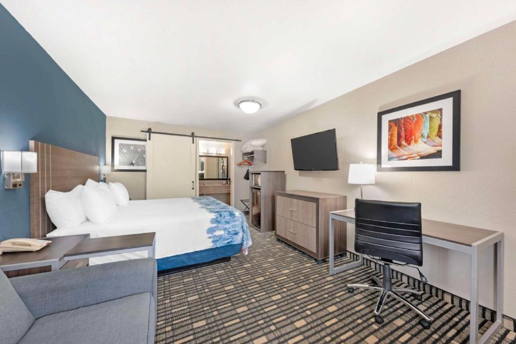 Best Western Post Oak Inn Burnet Екстериор снимка