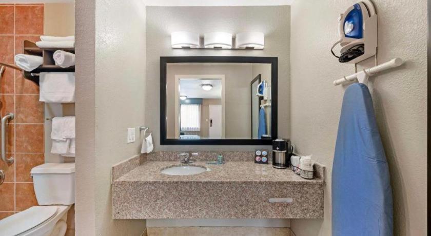 Best Western Post Oak Inn Burnet Екстериор снимка
